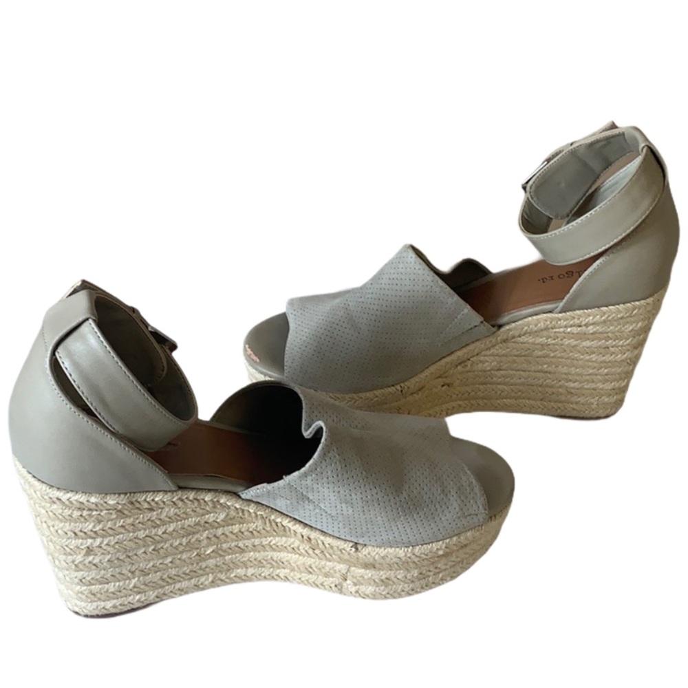 Indigo Rd. Airy Wedge Platform Sandal Sz 10m